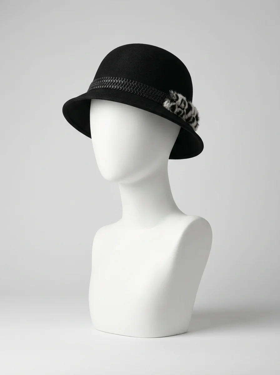 Chapeau cloche laine pompom doux style rétro femme - Vue 6 - Chapeau cloche